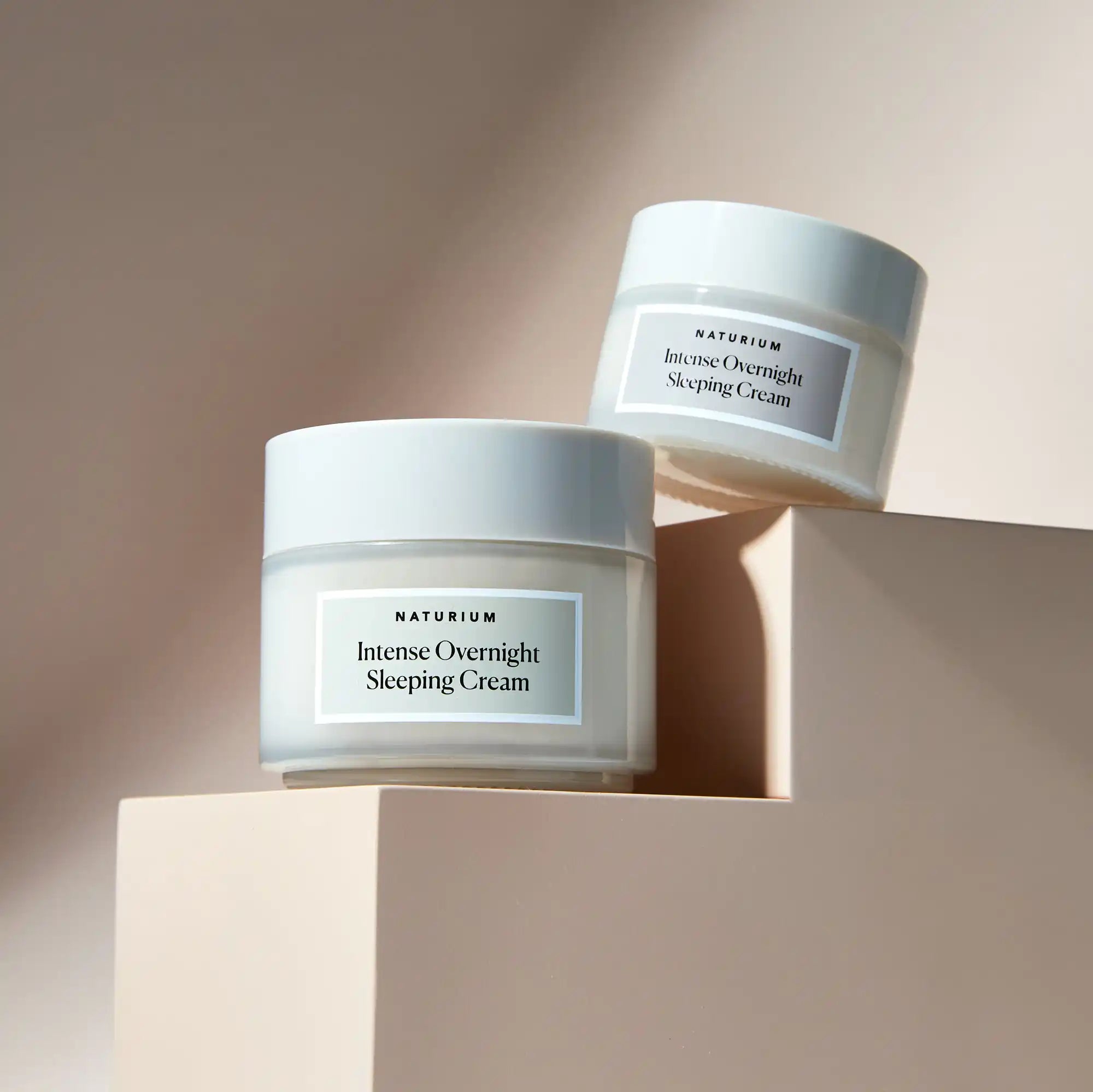 intense-overnight-sleeping-cream-jumbo-c1 11_18_2021_Naturium0552-crop.webp