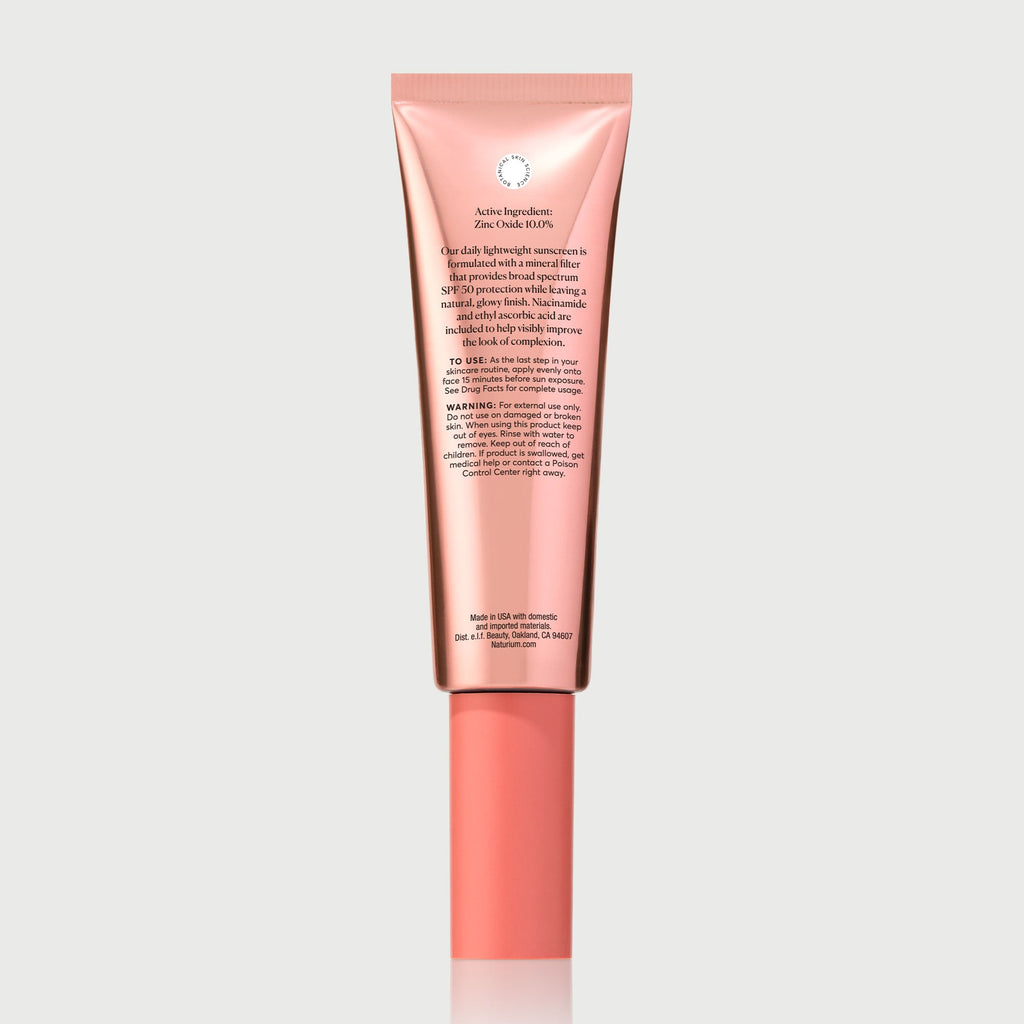 dew-glow-moisturizer-mineral-spf-50-r2 NATR-10163_Dew-Glow-Moisturizer-Mineral-SPF_back_capon-bonebkgd_a99e231e-ca92-4014-addb-f1e7b794e9ab.jpg
